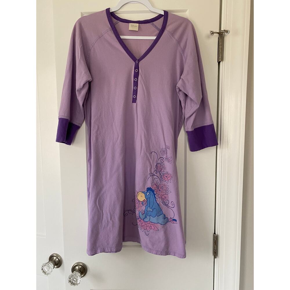 Disney Winnie The Pooh Eeyore Nightshirt
¾ length sleeves, ladies M